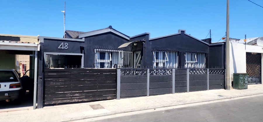 3 Bedroom Property for Sale in Tafelsig Western Cape